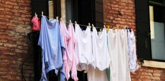 Jak wyczyścić słuchawkę prysznicowa kwaskiem cytrynowym?